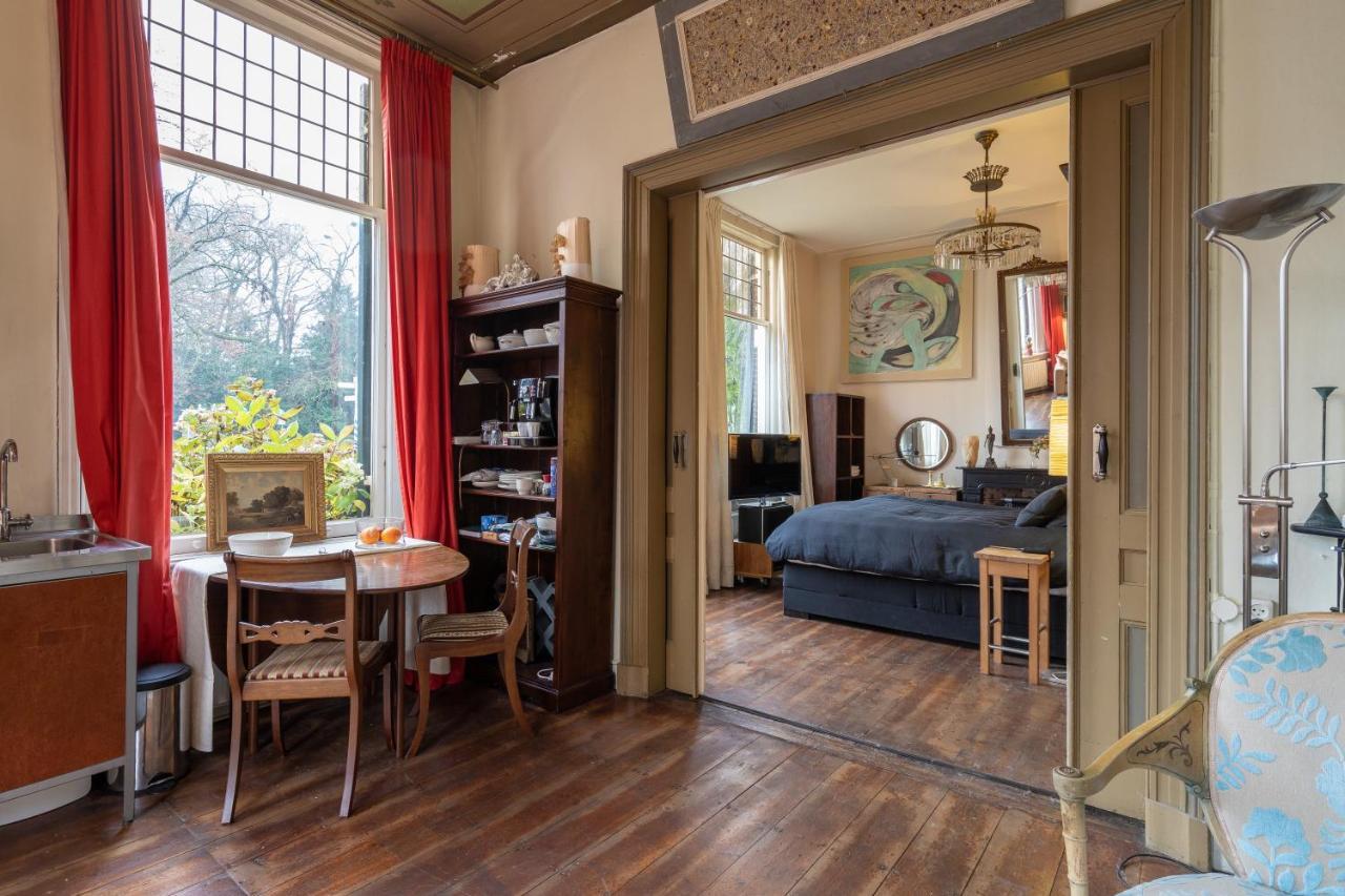 Met De Leeuwenkoppen Appartement