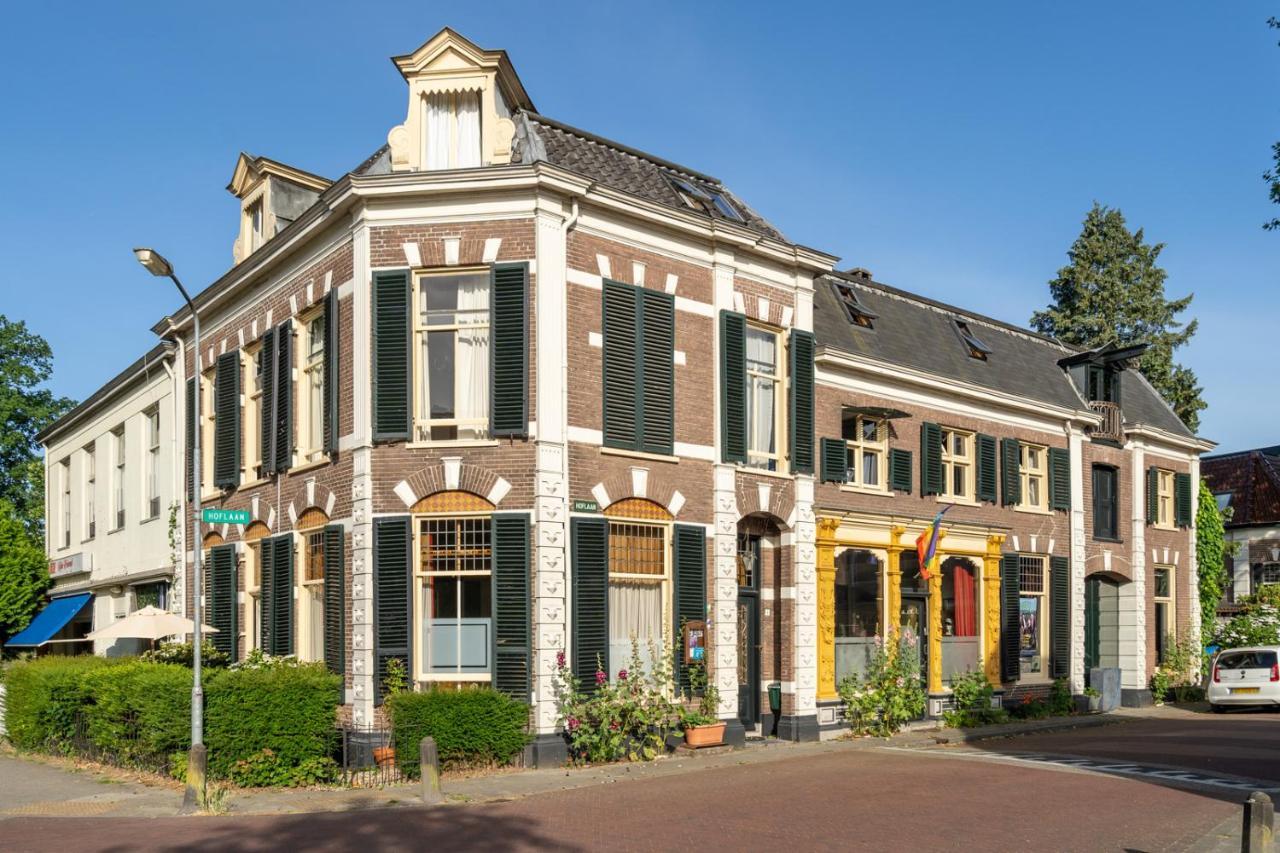 Met De Leeuwenkoppen *