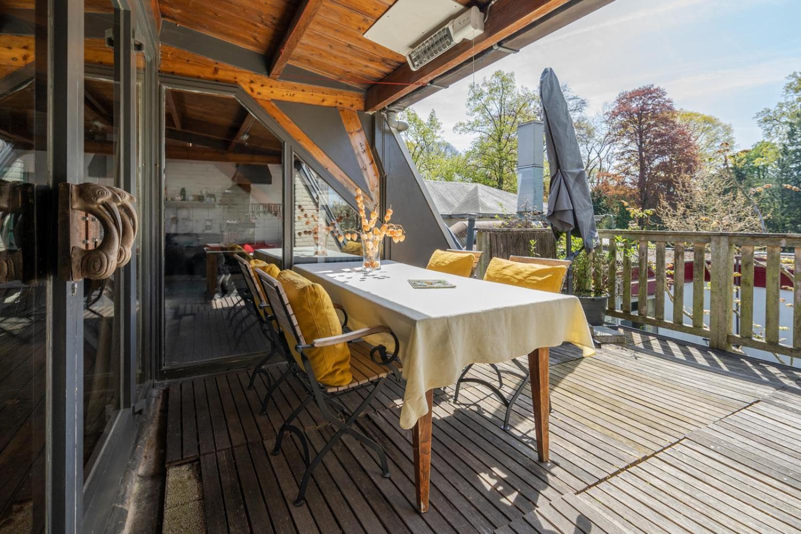 Met De Leeuwenkoppen Appartement